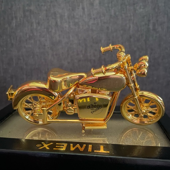 🏍️Timex Gold Motorcycle Clock - Picture 3 of 6